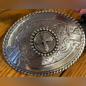 Crumrine Black Leather Belt, size 38, 1 1/2 inch, gorgeous cross buckle